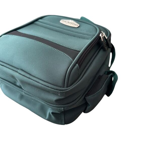 Ricardo Beverly Hills Luggage Canvas Shoulder Carry On Bag - Picture 2 of 14